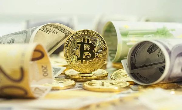 经济学大咖的打脸时刻：哈佛教授为何错看比特币？